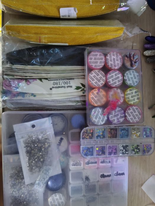 Продам все для маникюра