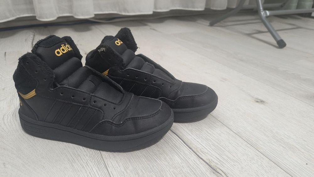 Adidași băieți, mărime 34