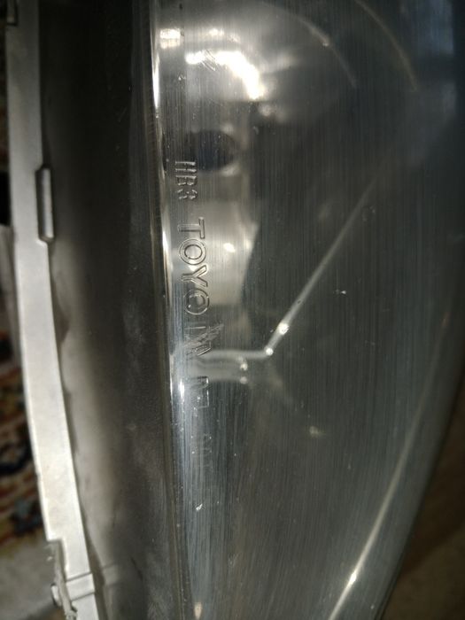 Фара Камри правая