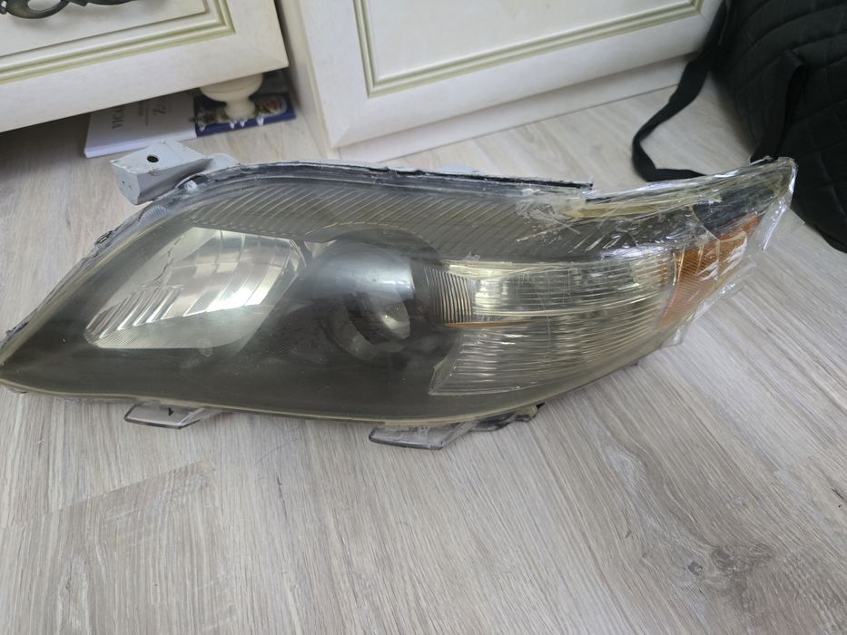 Продаётся фары Toyota Camry 45
