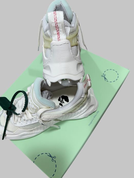 Чисто нови ОРИГИНАЛНИ Off-White Sneakers