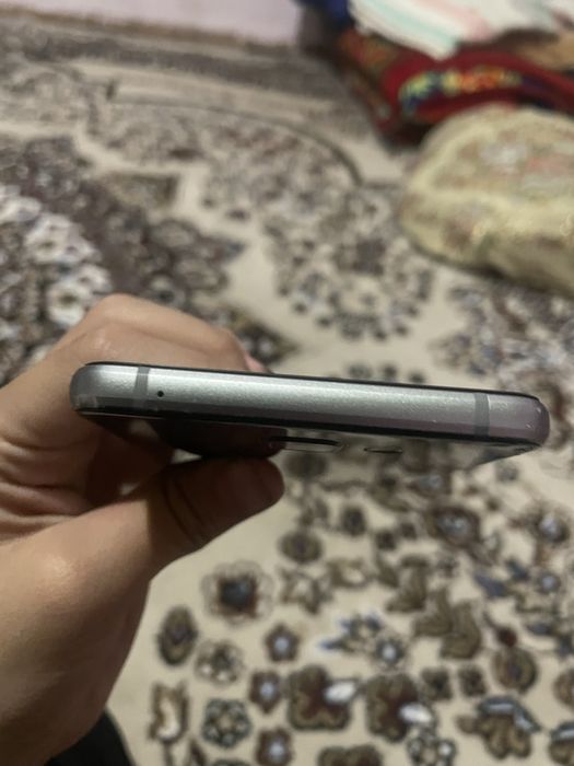 samsung gelokcy A7 sotiladi 400000 som