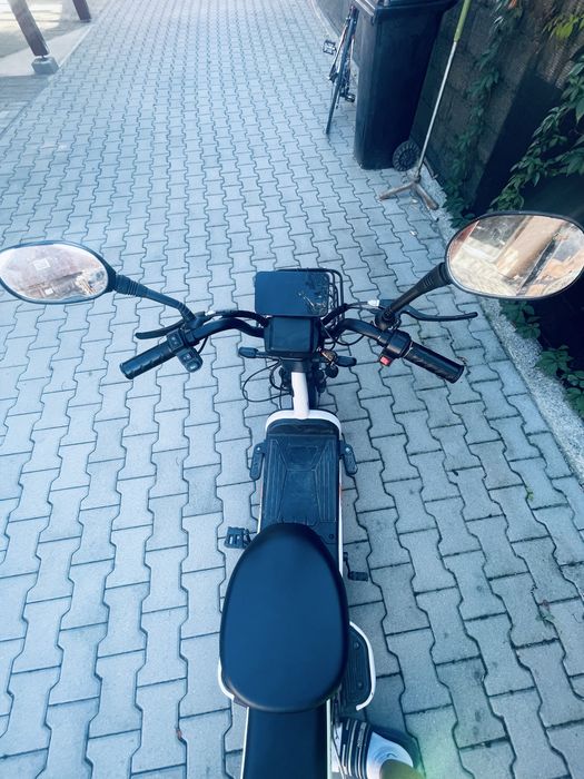 Vand sau schimb cu iphone, scuter electric!