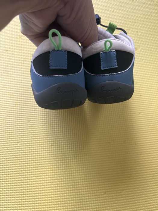 Боси детски обувки Little Blue Lamb Pineapple