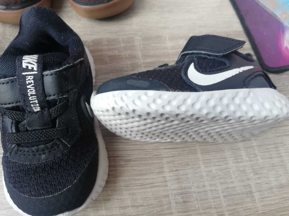 Маратонки и ботушки Nike, Нм и Superfit