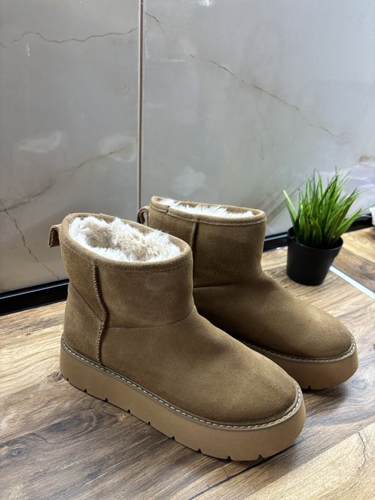 Дамски боти Stradivarius