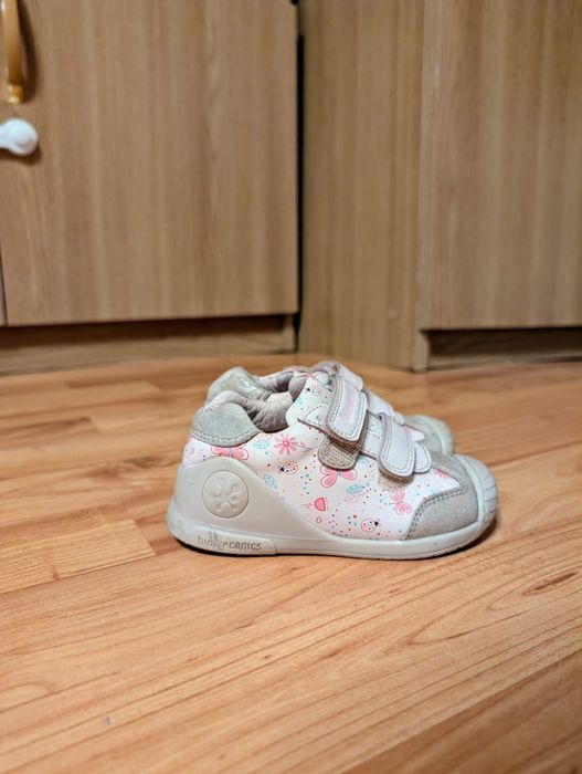 Biomecanics fete mărimea 22