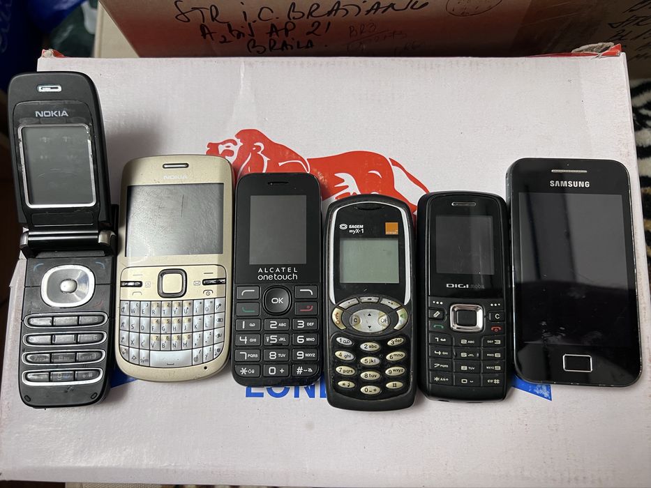 Lot telefoane vechi