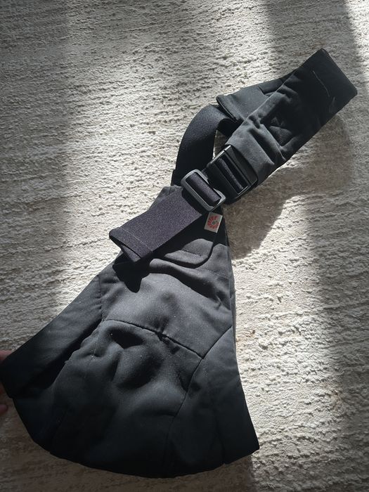 Слинг Ergobaby Upsie