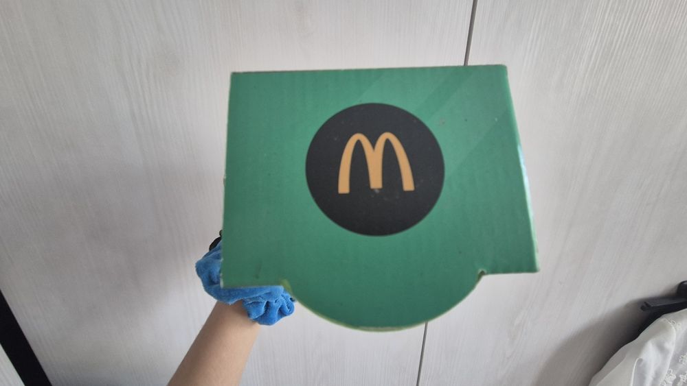 стакан Макдональдс 2021 года