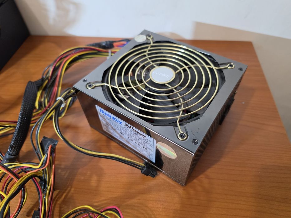 Захранване 550W HuntKey