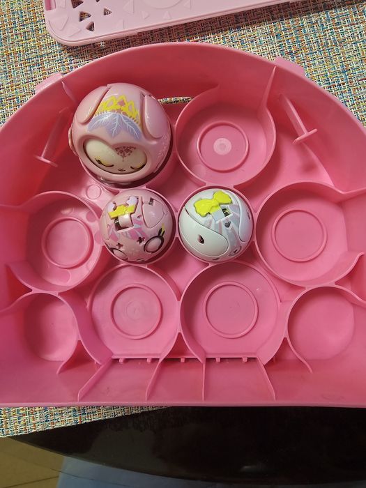 ZOOBLES чанта с трансформиращи се топчета