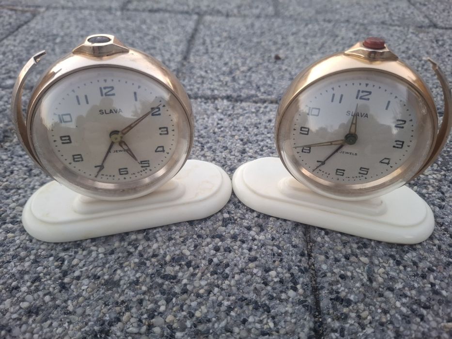De vânzare ceas SLAVA
