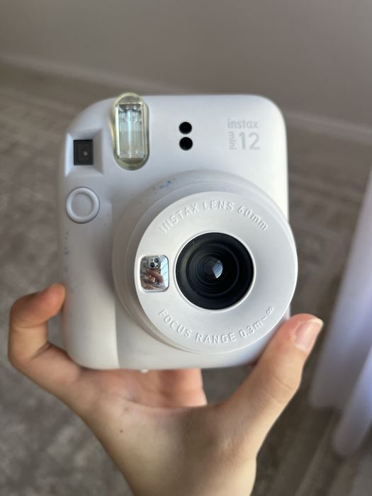 Продаю камеру Instax