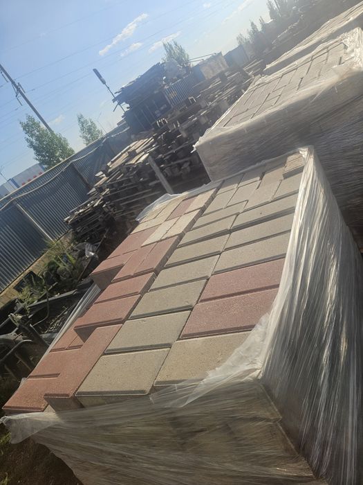 Продам брусчатку в отличном состоянии.