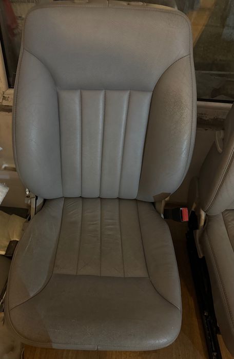 Салон с седалки, кори и волан Mercedes ML W164