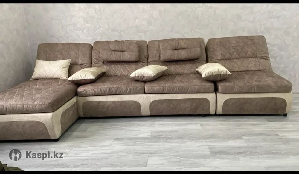 Продам диван для гостинный
