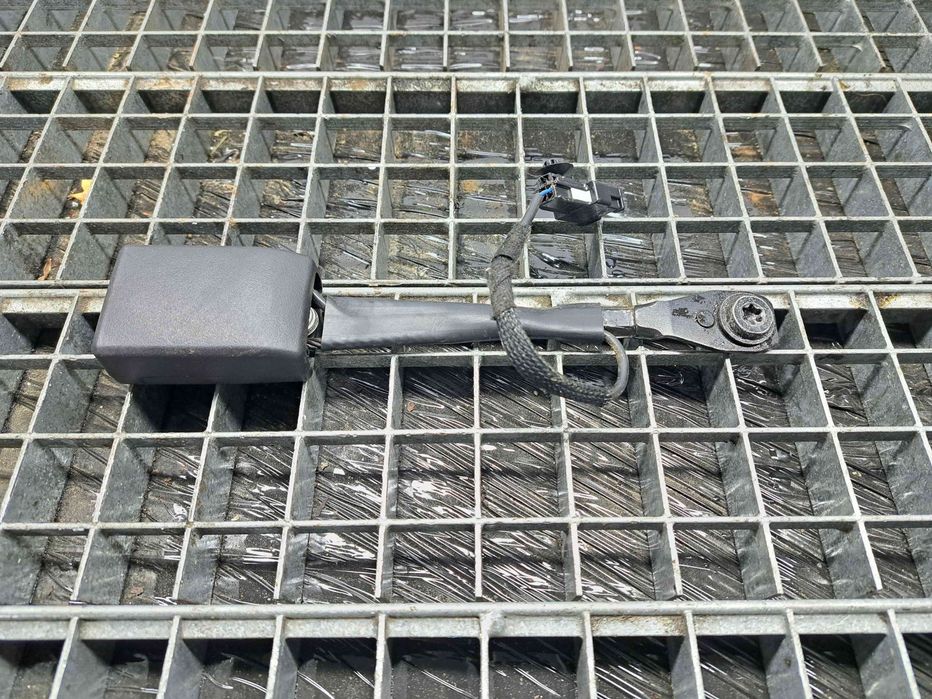 Capsa centura stanga fata Opel Mokka [Fabr 2012-2019] 95104556