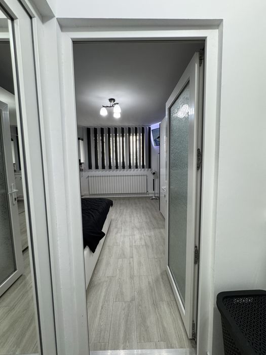 Garsoniera de vânzare