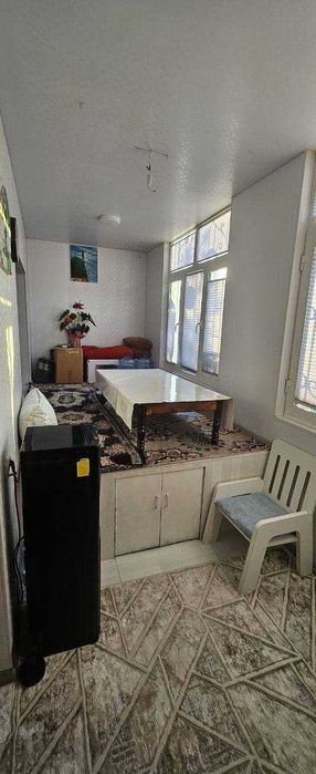 Qora-Qamish 1/2 mavzesida 3 xonali evro remont uy sotuvda