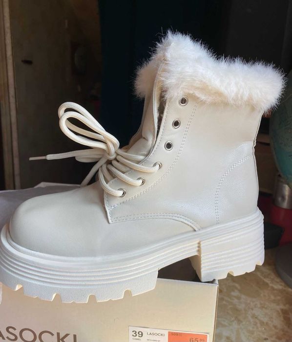 Намаление-Обувки-Боти, Нови, етикет, № 37; №38,5 и №39, всеки с цена