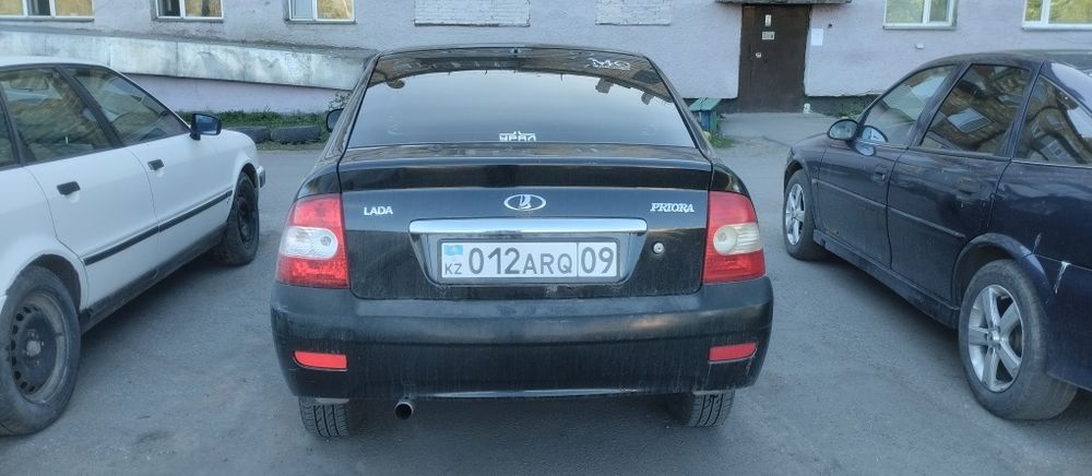 Продам Приору писать суда