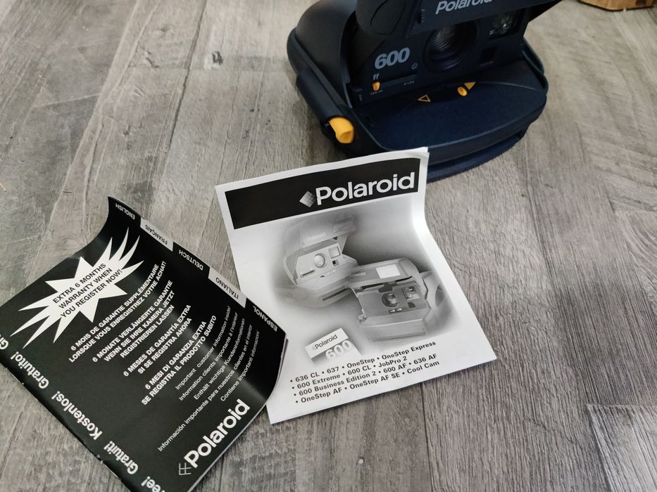Polaroid Extreme 600 Instant Camera