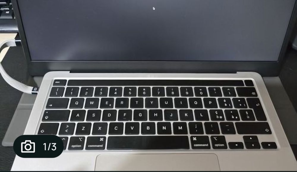 Componente MacBook Pro 2020 13" M1 A2338 pentru piese