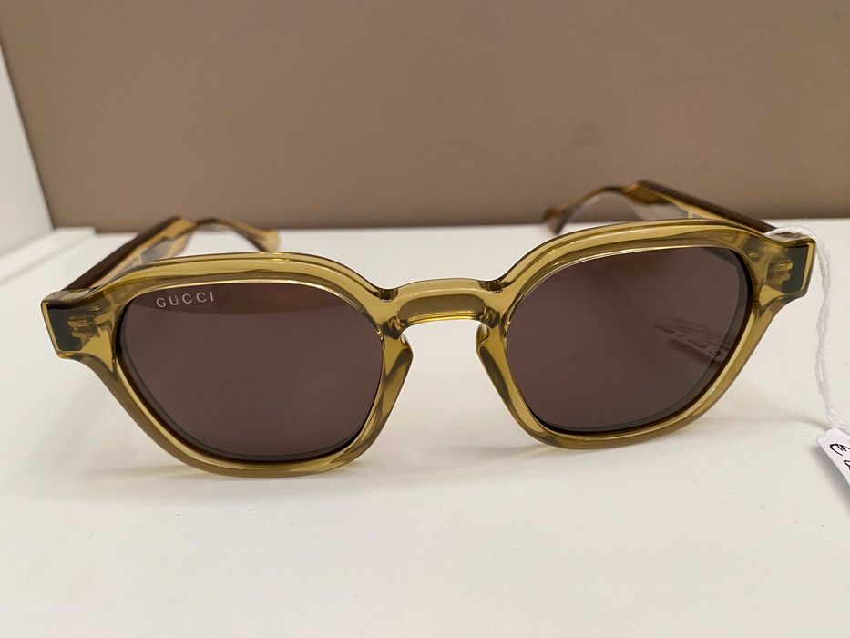 Gucci ochelari de soare, made in japan, autentici, retail price 380 euro