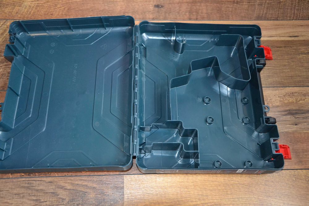 Нови куфари Bosch