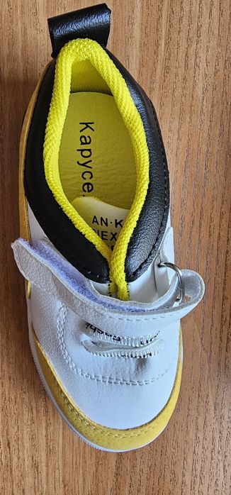 Кроссовки новые на девочку и мальчика