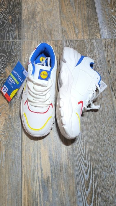 Маратонки с логото на Lidl