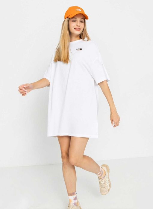 Уголемена тениска-рокля