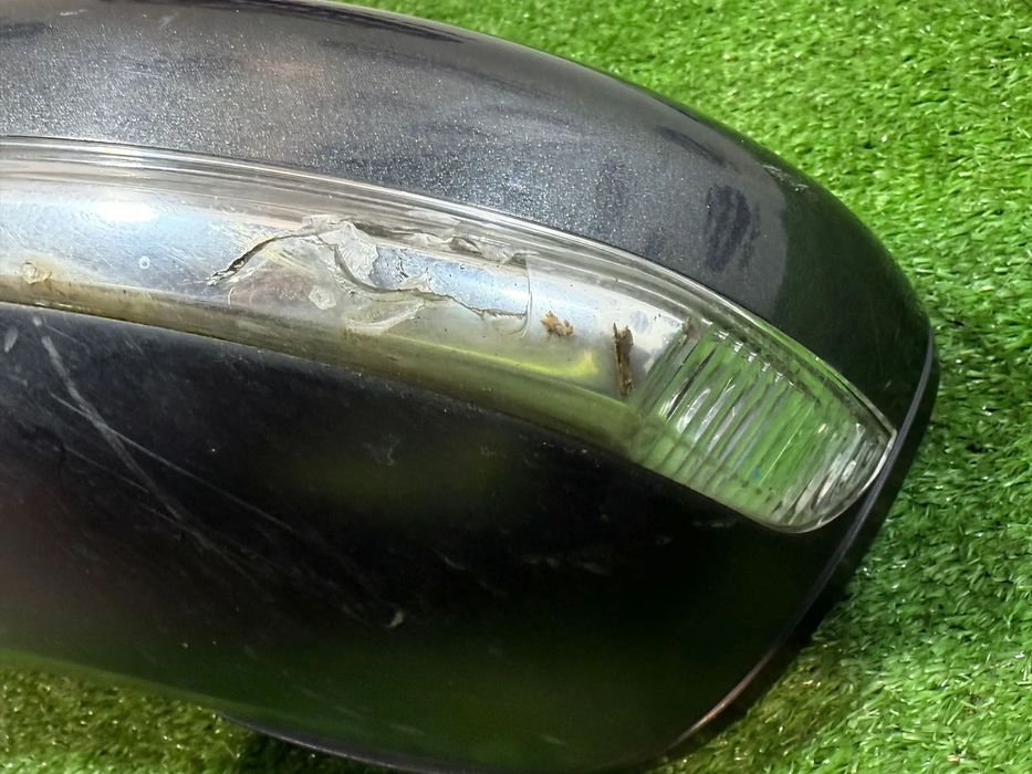 OGLINDA STANGA PEUGEOT 208 1.4 DIESEL 2013 COD OEM 0211047 1607511580 1611240480 2012-2018