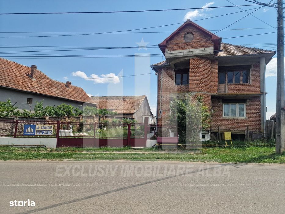 Casa individuala | 250 mp | 2457 mp teren | Sanmiclaus