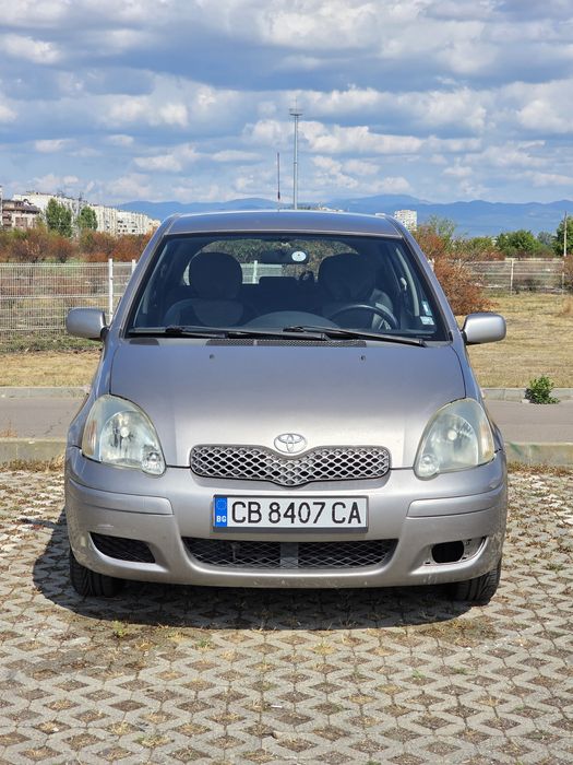 Toyota Yaris бензин
