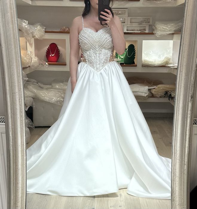 Rochie de mireasa 2026