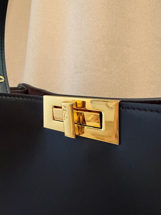 Geanta fendi peekaboo neagra piele