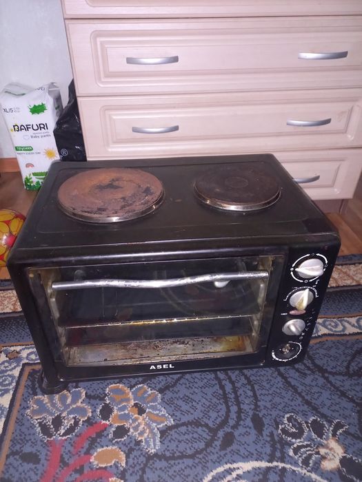 Продам электрическую духовку