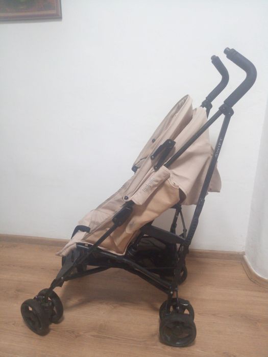 Продавам детска количка Inglesina Swift