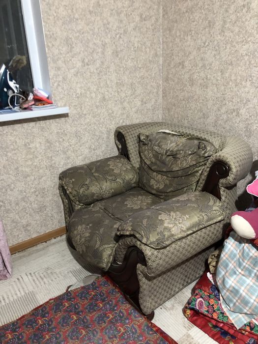 Диван и два кресло