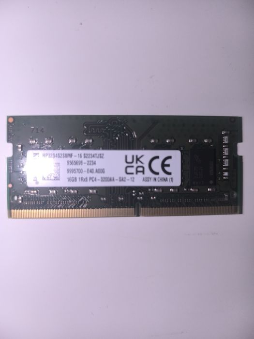 Vând memorie RAM Kingston 16 GB DDR4