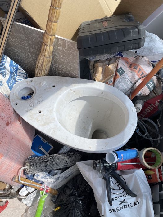 Строительный унитаз б/у