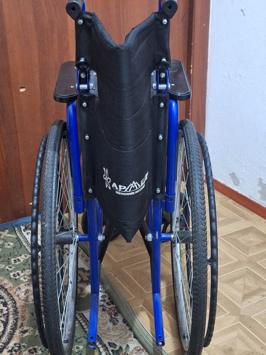 Инвалидная коляска