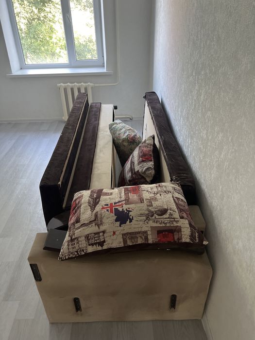 Диван продам б/у