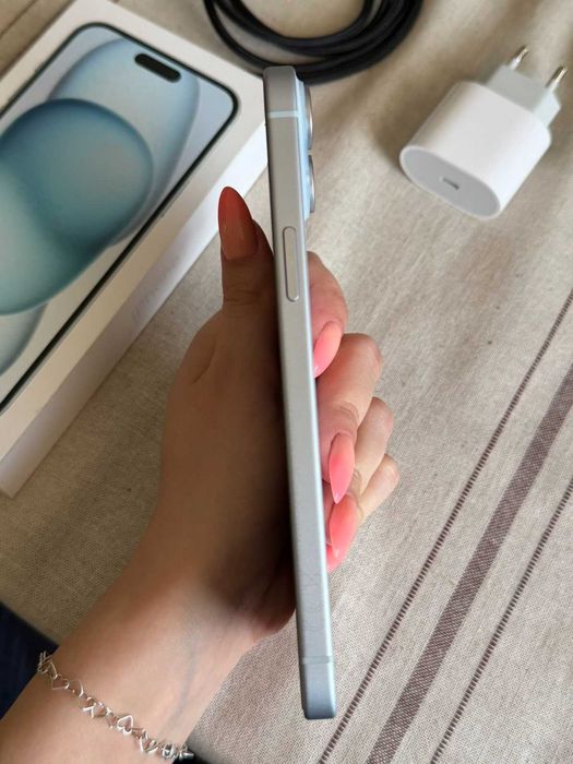 Iphone 15 plus 256gb + зарядно