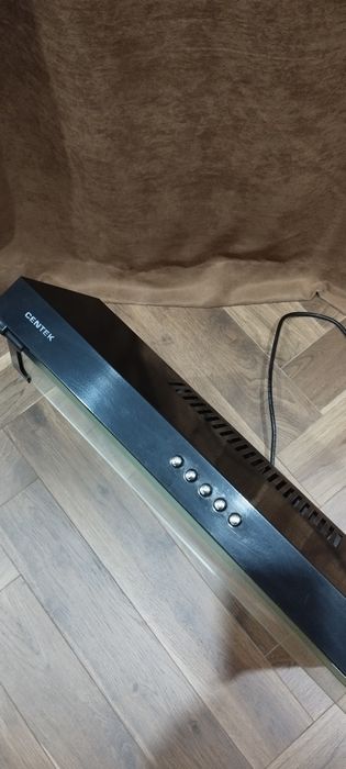 Продам кухонную вытяжку