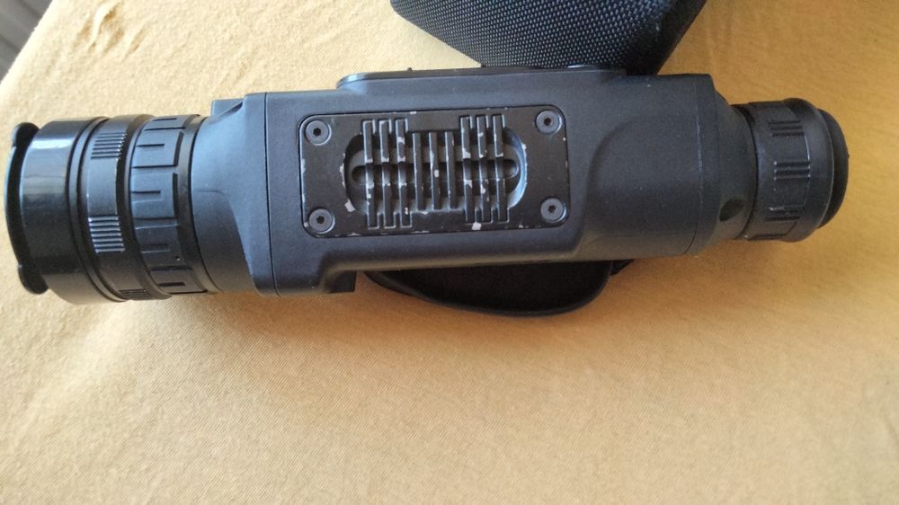 Camera cu termoviziune Pulsar  Helion XP 50