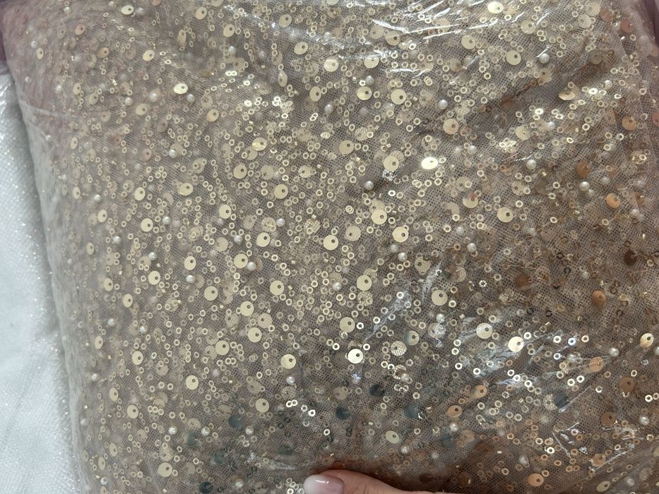 Продам ткани дл платьев