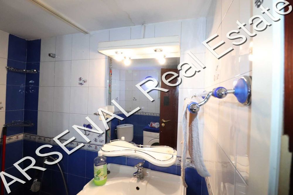 Продава се Двустаен апартамент в София, Център - 60 кв.м за 2784 €/кв.м - Снимка #4